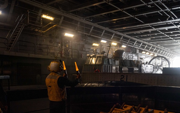 USS New Orleans LCAC Ops Underway