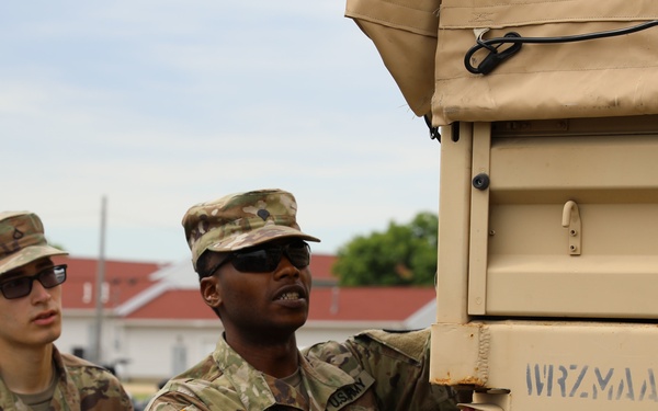 Engineers Conduct LOCB Convoy Operations