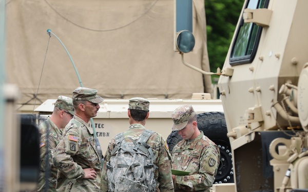 Engineers Conduct LOCB Convoy Operations