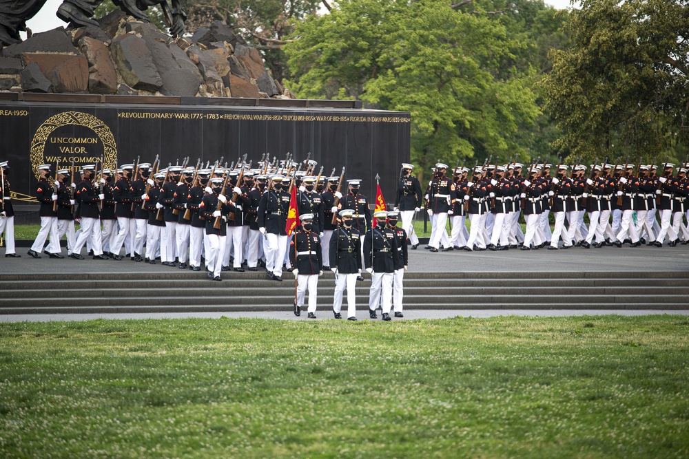 Barracks Marines Host New York Senator for Tuesday Sunset Parade at Marine Corps War Memorial