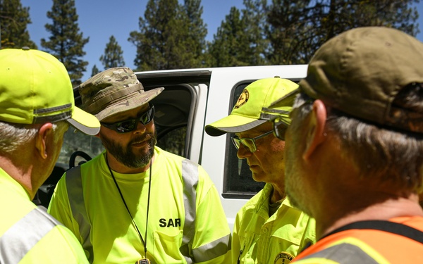 173rd FW joins forces with Klamath Search and Rescue Team in simulated exercise