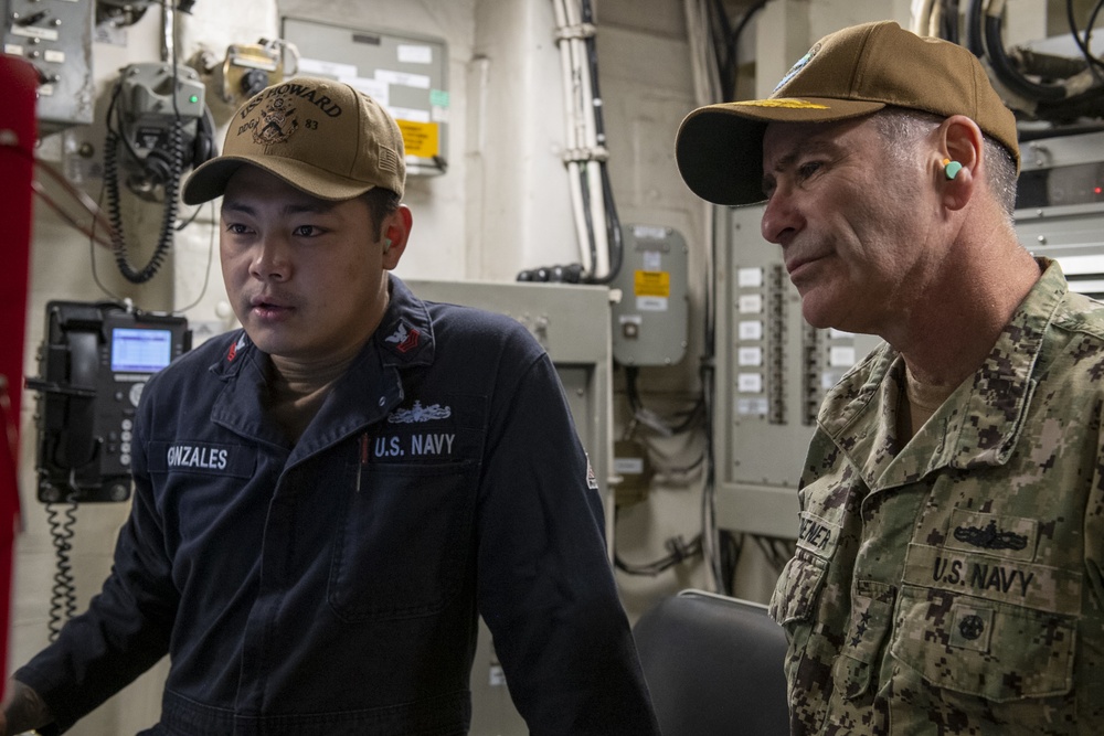 Vice Adm. Kitchener Visits USS Howard