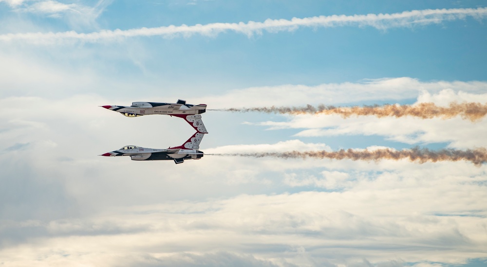 Thunderbirds practice for show season