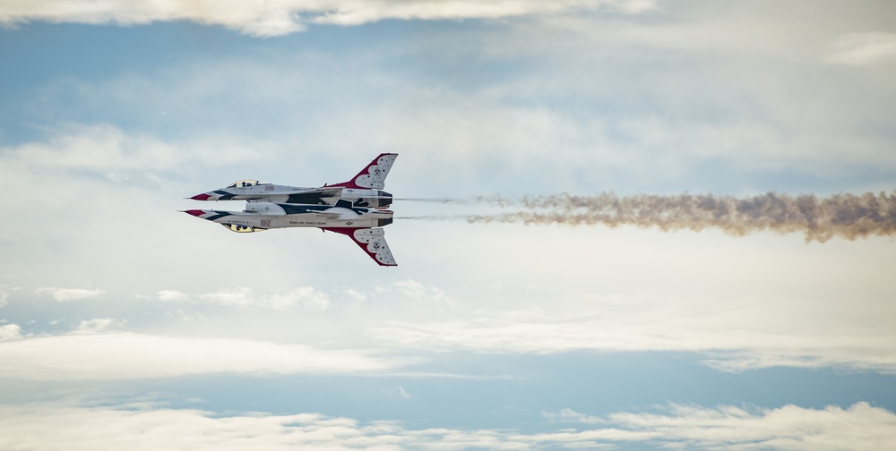 Thunderbirds practice for show season