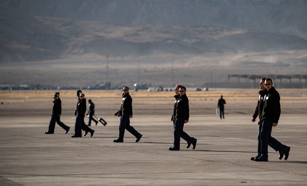 Thunderbirds practice for show season