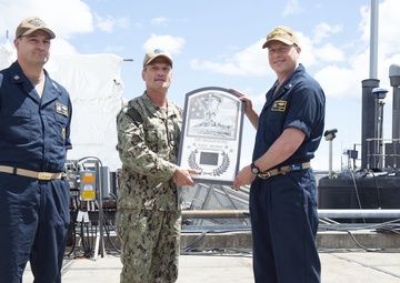 USS Seawolf Awarded Arleigh Burke Fleet Trophy