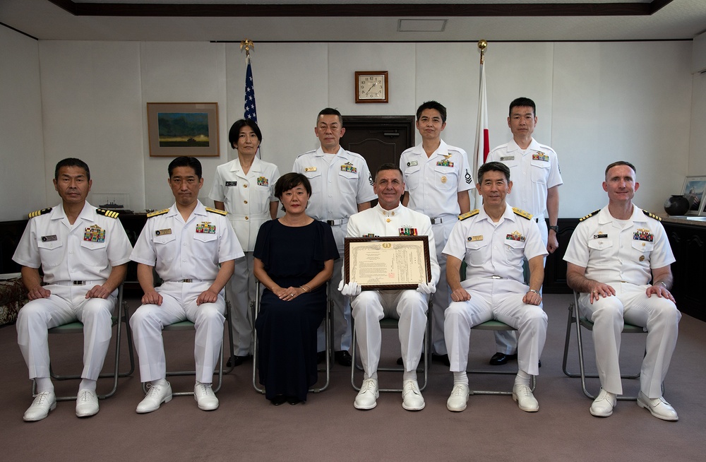 Dvids Images Cfay Cmc Mullenhour Awarded By Jmsdf Yokosuka District [image 5 Of 11]