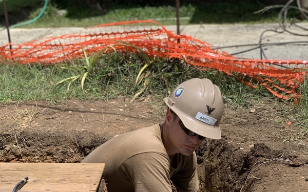NMCB-4 constructs containerized living units in Palau