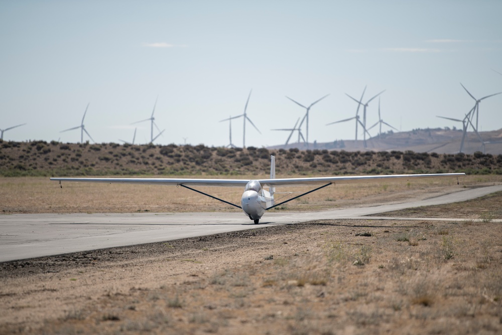 Space Test Class descends on Tehachapi