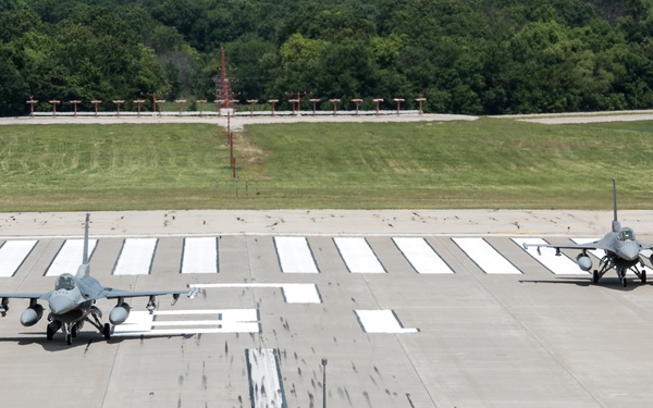 F-16 Elephant Walk