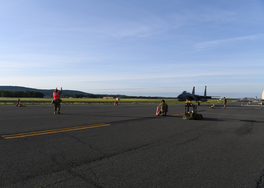 104th Fighter Wing holds Readiness Exercise, launches jets