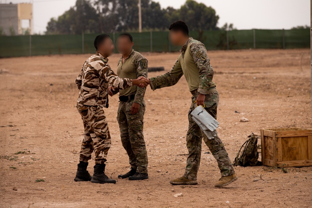 Moroccan and 19th Special Forces Group Fast Rope Training