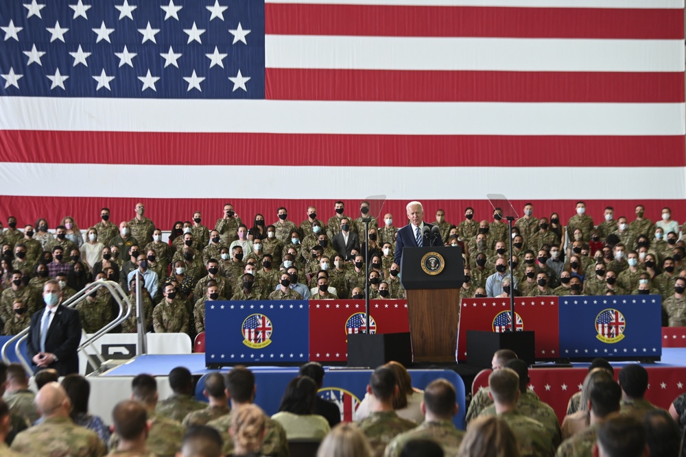 POTUS visits Team Mildenhall as first trip Overseas