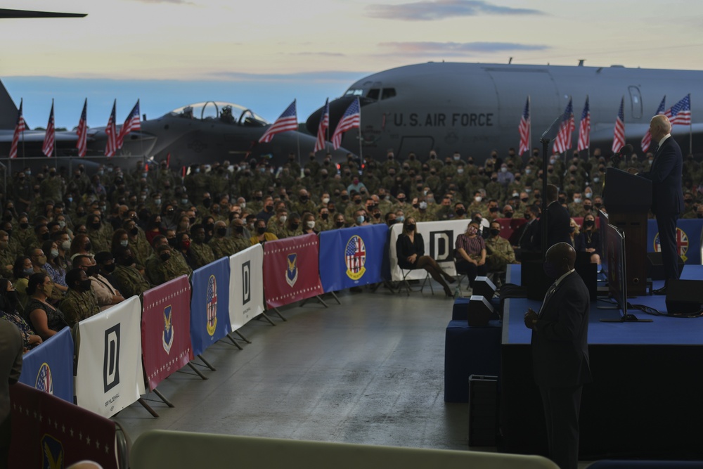 POTUS visits Team Mildenhall as first trip Overseas