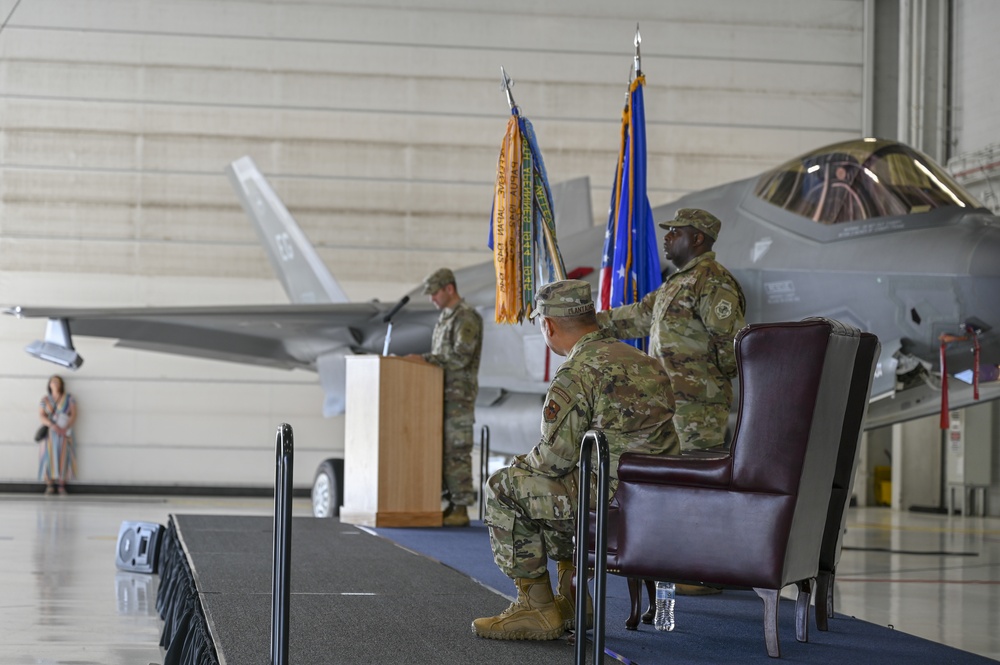 33rd MXG Welcomes New Commander