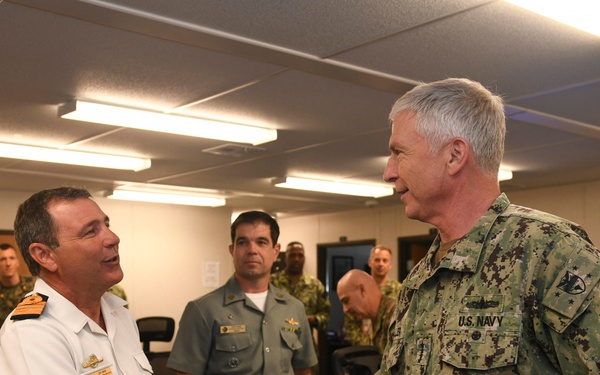 Commander of U.S. Southern Command Meets Argentinian Foreign Liaison Officer Following a Mission Update Brief