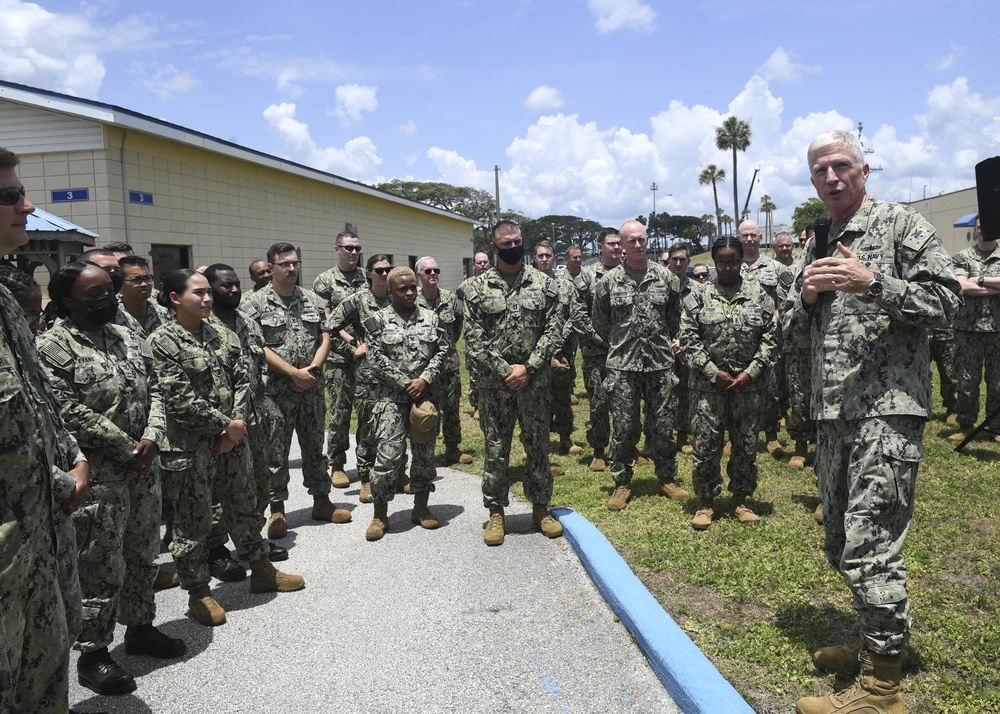 Commander of U.S. Southern Command Speaks to Staff During All-Hands Call