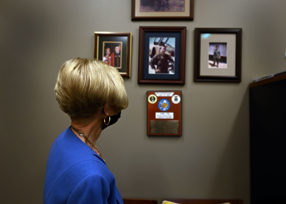 Longest-serving 59 MDW civil servant retires
