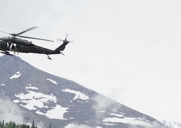 Alaska Army National Guard aviation pilots get Red Card certification