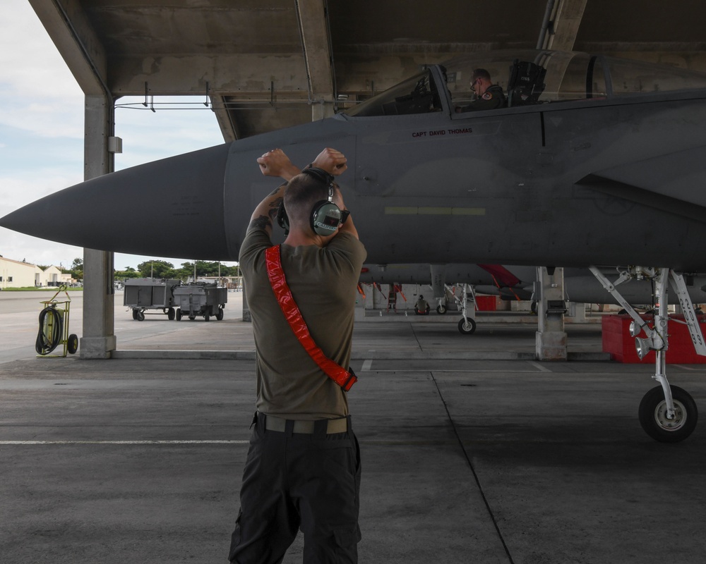 67th AMU maintainers recover F-15 Eagle