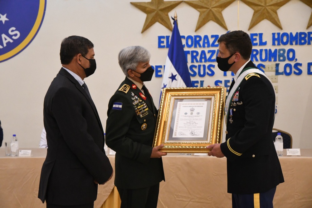 JTF-Bravo leadership visits partner nation military