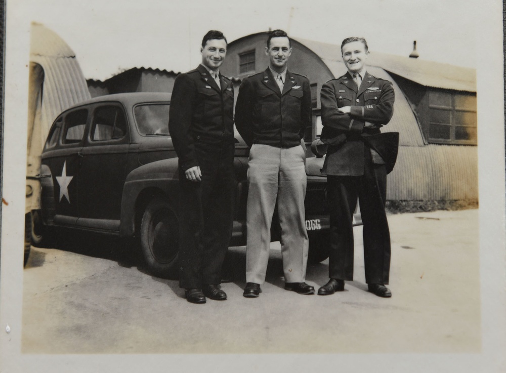 ‘Rosie’s Riveters’ nose art dedication immortalizes legacy of 100th BG pilot with 100th ARW