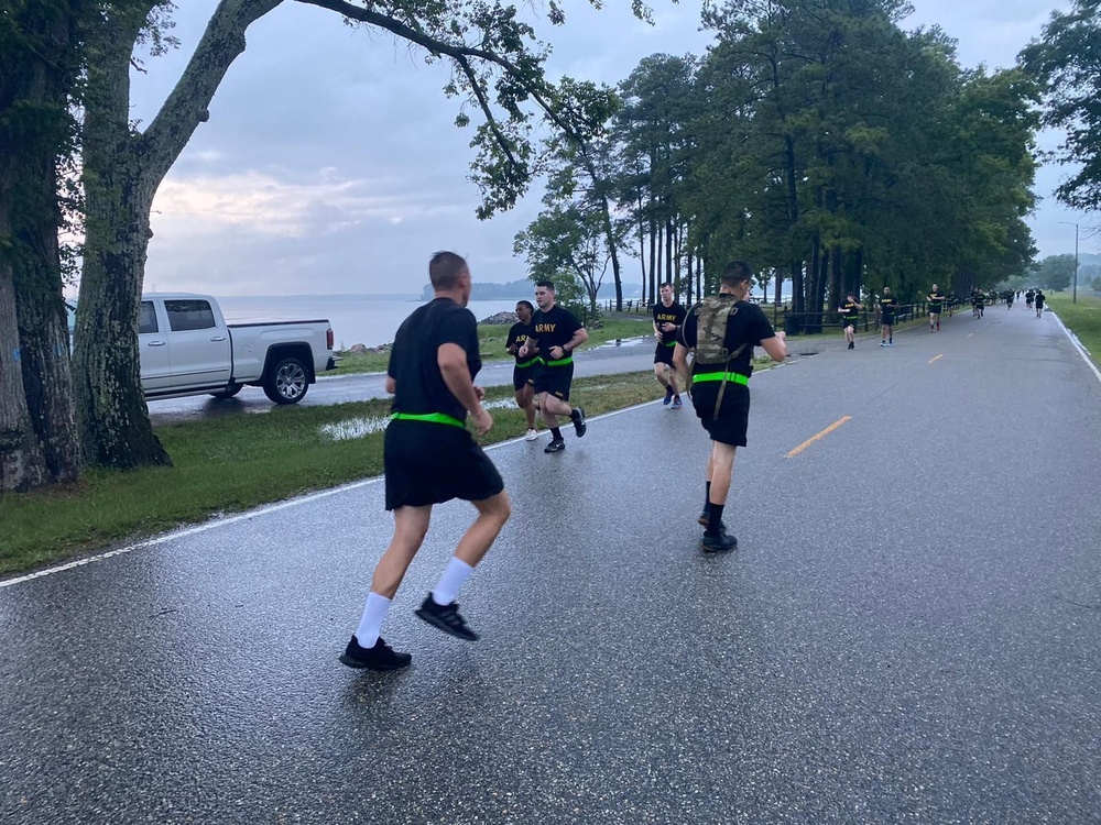 U.S. Army Soldiers conduct four mile run assessment