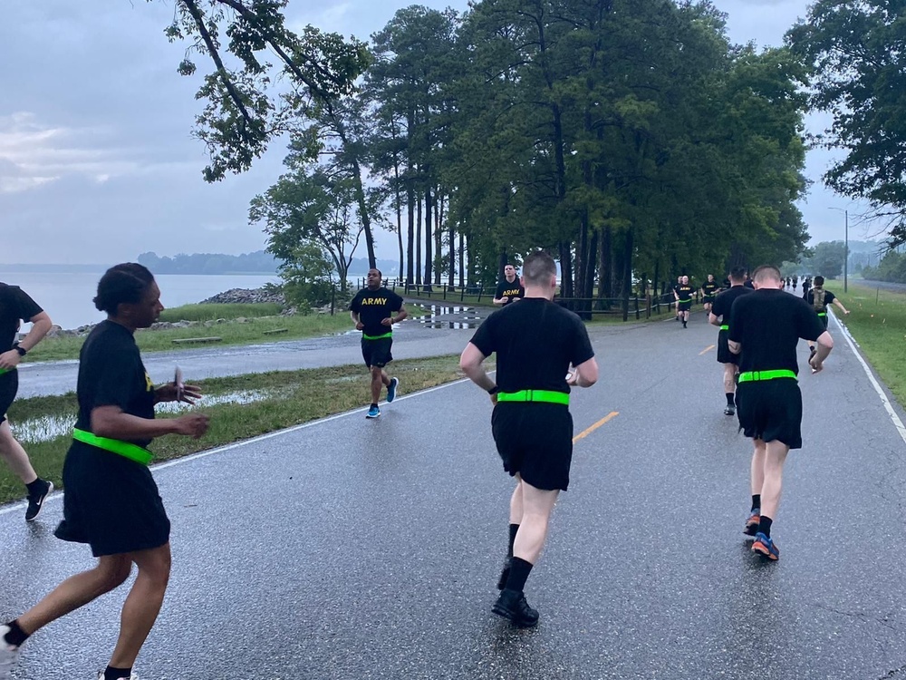 U.S. Army Soldiers conduct four mile run assessment