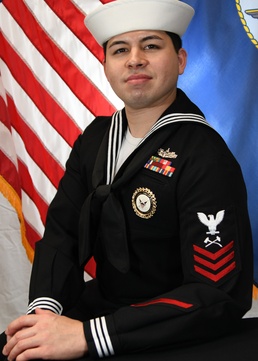 Navy Recruiter Finds New Motivation in Returning Home