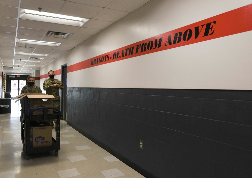 Whiteman BCC Concordia liaison delivers snacks to Maintenance Airmen