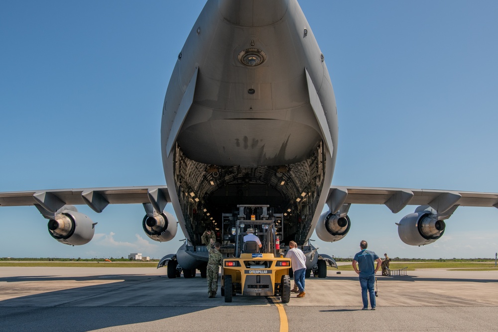 C-17 Delivers Spacecraft to Cape Canaveral SFS