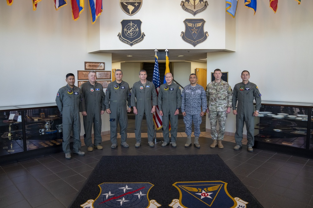 Colombian Air Force Commander visits 12th Air Force (Air Forces Southern)