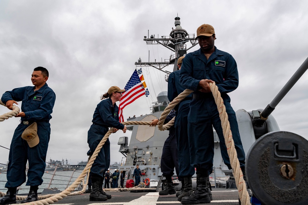 USS O’Kane gets underway