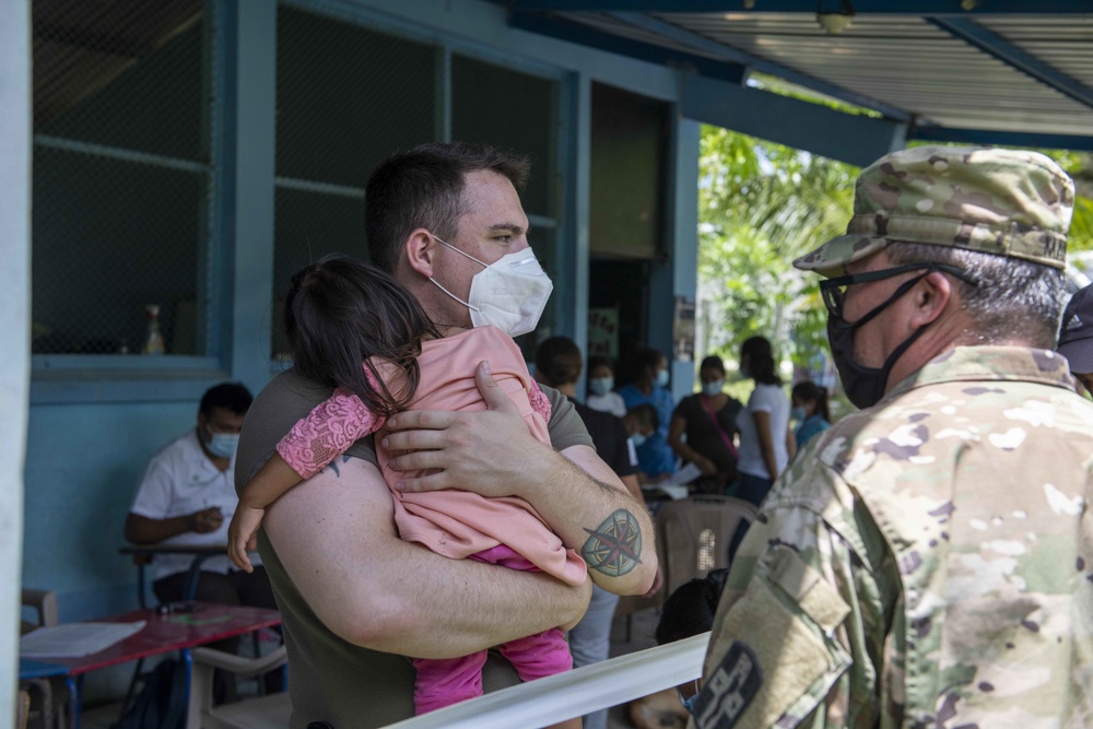 U.S. military brings healthcare to Guatemala during RS-21