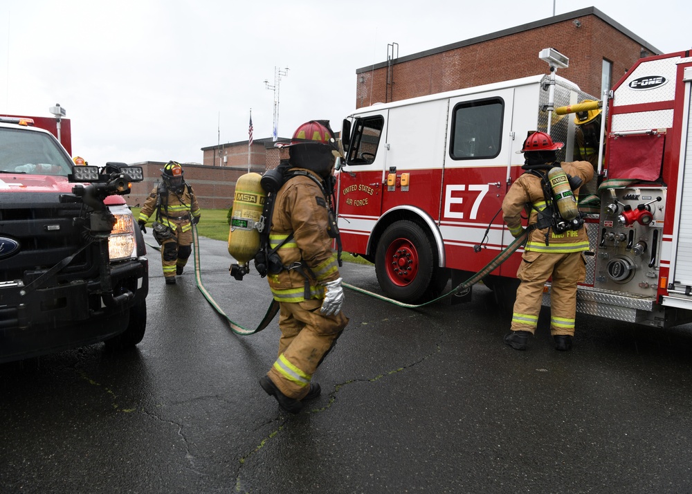 104th Fighter Wing holds Readiness Exercise, evacuates building after simulated fire