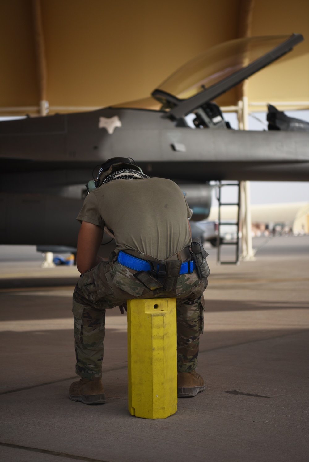 157th Airmen prepare jets for takeoff