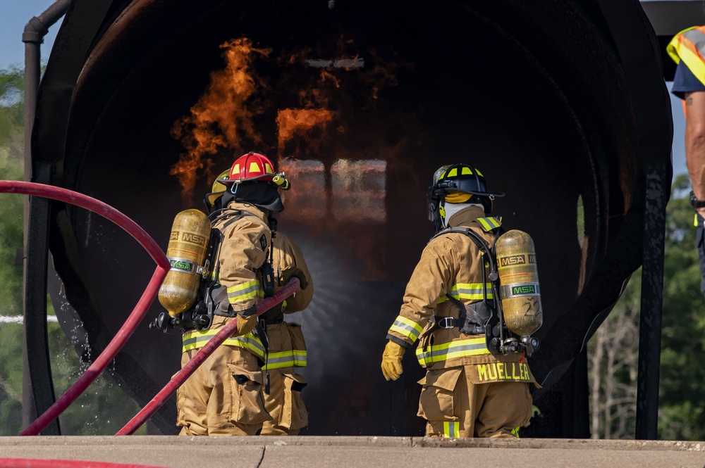 Firefighters heat up training at PATRIOT 21