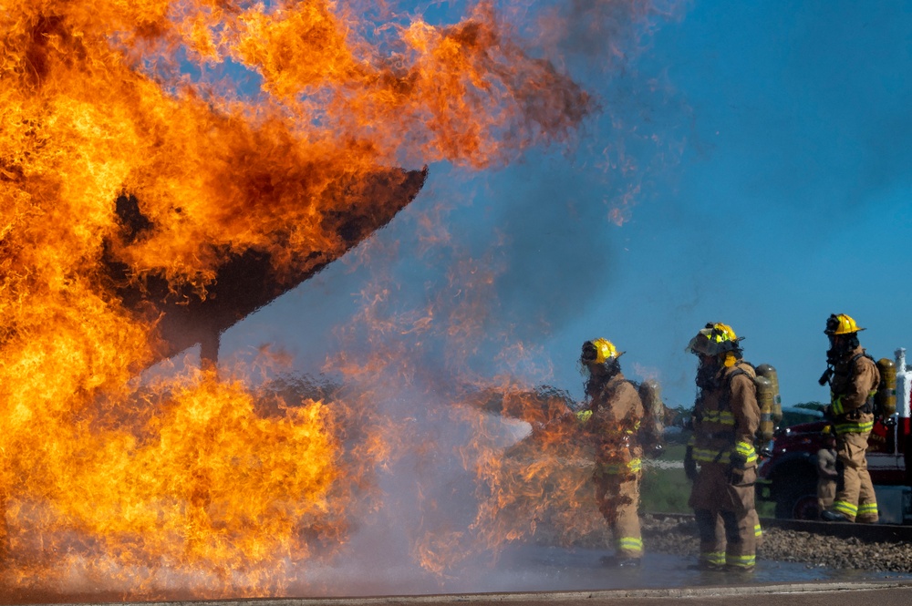 Firefighters heat up training at PATRIOT 21