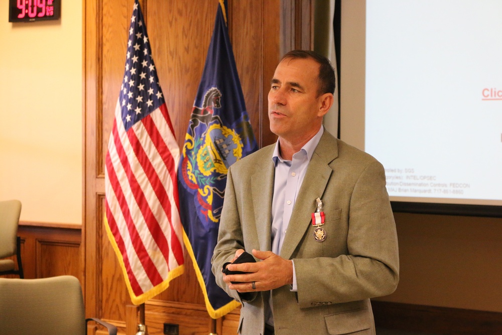 BG Wood receives Distinguished Service Medal