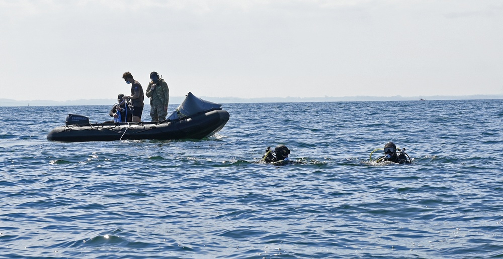 BALTOPS 50 EOD mine recovery training