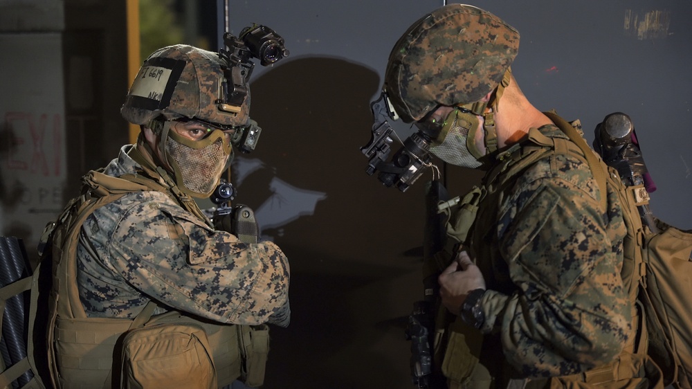 Full Spectrum: Marine Raiders certified for deployment through RAVEN exercise