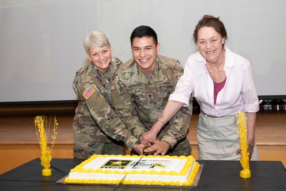 WRAIR  celebrates Army Heritage Month