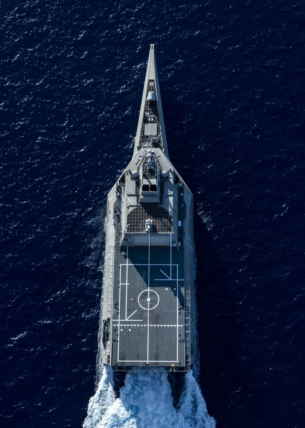 USS Tulsa (LCS 16) sails in the Philippine Sea