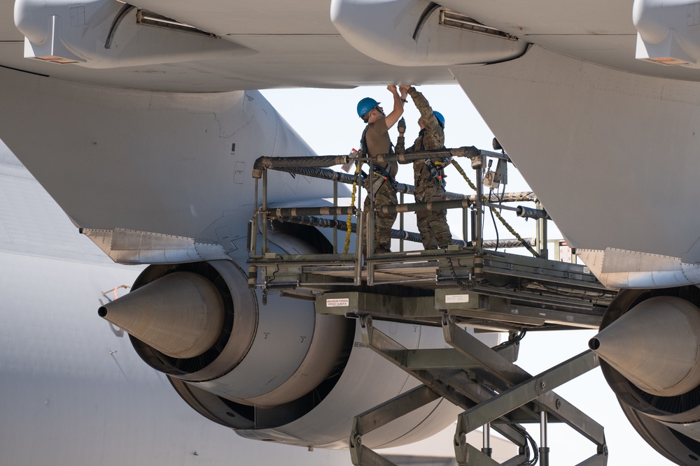 C-5M Super Galaxy wing