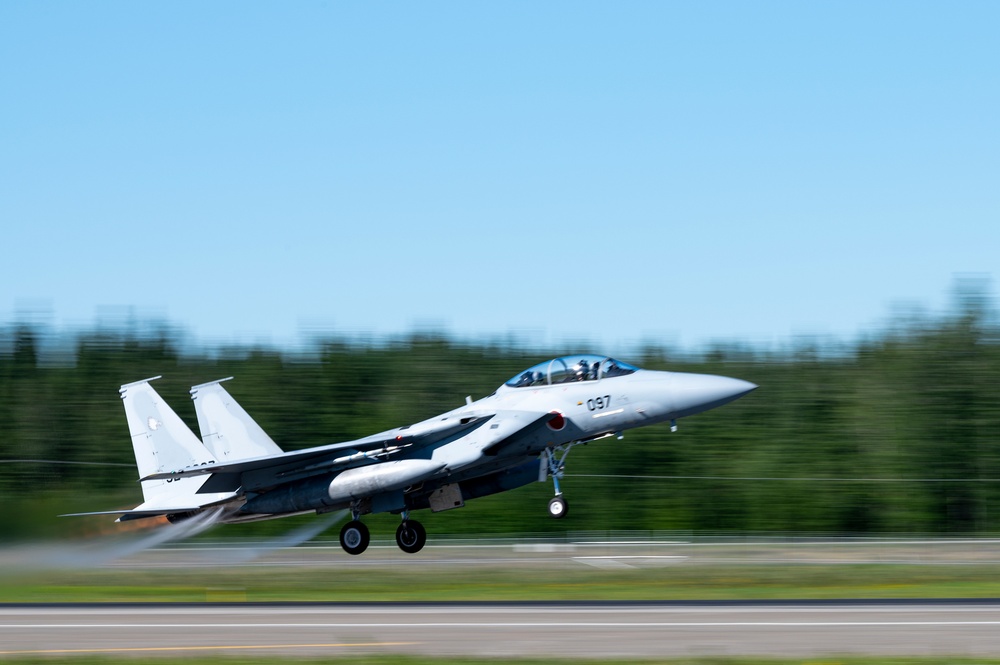 Red Flag-Alaska 21: U.S. and Japan fighters kick-off Red Flag