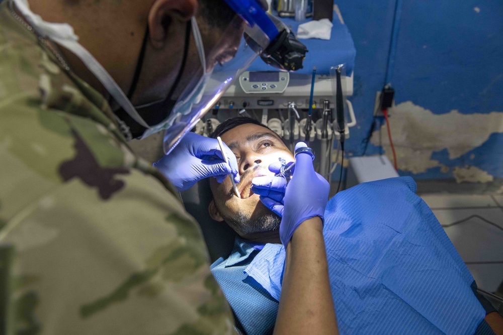 U.S. military provides dental care during RS-21