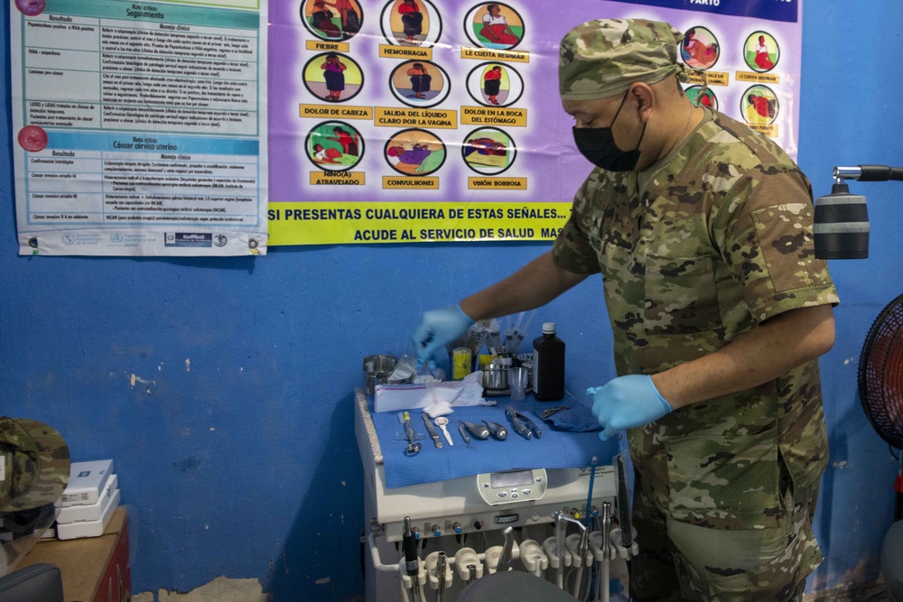 U.S. military provides dental care during RS-21