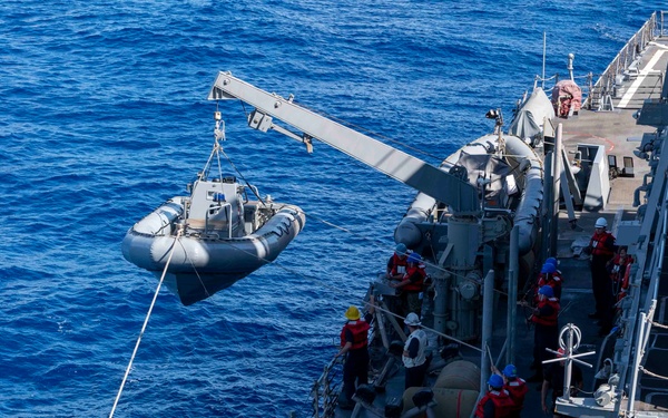 USS O’Kane Sailors conduct Small Boat OPS