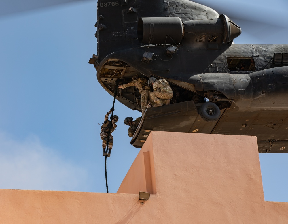 African Lion 2021 - Chinook Fastrope Exercise Africa Lion