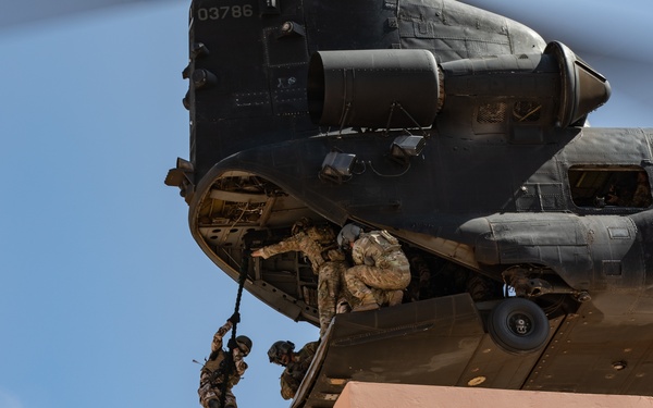African Lion 2021 - Chinook Fastrope Exercise Africa Lion